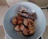 Hình bước làm 2 của món Bún cá ngừ um
