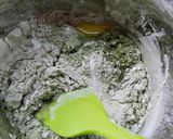Foto langkah ke 2 dari resep Muffin Matcha Almond.