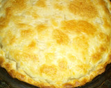 Foto del paso 2 de la receta: Tarta de cebollas, pollo y queso (sin huevos)