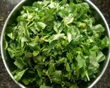 A picture of step 2 of Methi matar malai.