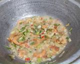 Foto langkah ke 6 dari resep Seblak Udang Spesial 🍤🍤🍤.