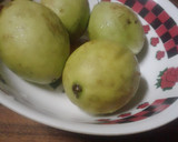 A picture of step 1 of Guava shake.