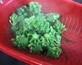 Une image de l'étape 5 de Poêlée de chou romanesco à la crème et emmental.