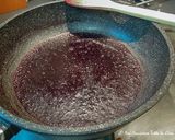 Foto del passaggio 5 della ricetta Filetto di maiale alle spezie con salsa al vino rosso con mazze di tamburo e broccoletti