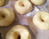 Foto langkah ke 6 dari resep Donat empuk simpel banget.