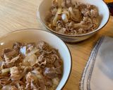 Foto del paso 4 de la receta: Gyūdon, Tazón de res estilo japonés (牛丼)