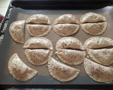 Foto del paso 6 de la receta: Empanadillas de atún al horno