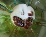 Foto langkah ke 2 dari resep Susu Kurma 🥛.