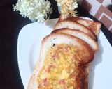 A picture of step 7 of Cheesy Bread Omlette.