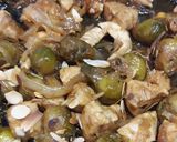 Foto del paso 7 de la receta: Pollo marinado en soja y naranja, con coles de bruselas