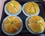 Foto langkah ke 8 dari resep Korean Cream Cheese Garlic Bread.