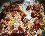 Foto del paso 3 de la receta: Espaguetis con jamón y chorizo gluten free
