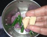 சின்ன வெங்காயம் தேங்காய் சட்னி(COCONUT CHUTNEY RECIPE IN TAMIL) ரெசிபி ஸ்டேப் 1 புகைப்படம்