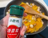 奶油蘑菇炒金瓜的食譜步驟6照片