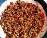 A picture of step 3 of Beef&chicken pizza.