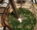 Foto del paso 2 de la receta: Sopa de espinaca con avellanas