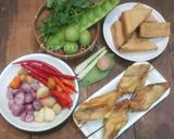 Foto langkah ke 1 dari resep MANGUT IKAN ASAP / Iwak pe.