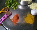 A picture of step 2 of Fenugreek leaves Paratha.