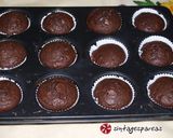 Φωτογραφία βήματος 1 της συνταγής Oreo panda cupcakes