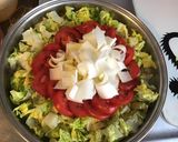 Une image de l'étape 3 de Salade composée : sucrine endives tomates bœuf séché et mozzarella di buffala.