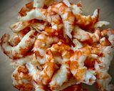 Foto del paso 1 de la receta: Cóctel de gambas de verano, con ciruela, nectarina y manzana