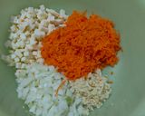 Foto langkah ke 2 dari resep Nugget Salmon Keju Homemade.