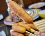 Foto del paso 6 de la receta: Banderillas de salchicha o corndogs