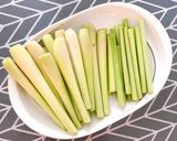 Hình bước làm 2 của món Chân Gà Ngâm Sả Tắc