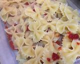 Húsos paradicsomos farfalle recept fázis 4 fotója