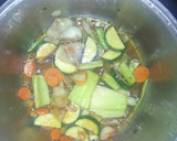 Foto del paso 2 de la receta: Sopa con caldo de pollo muy sencillo