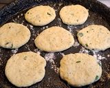 Foto del paso 5 de la receta: Pancitos árabes al verdeo