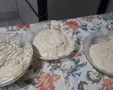 Foto del paso 3 de la receta: Torta de cumpleaños: duraznos con crema y dulce de leche
