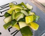 Une image de l'étape 8 de Courgettes et céleri branche grillés aux épices et graines de fenouil.
