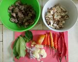 Foto langkah ke 1 dari resep Oseng Jamur Ati Ampela.