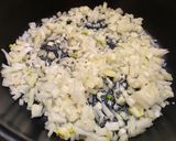Gombás csirkepaprikás recept fázis 2 fotója