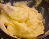 A picture of step 5 of Mom's Far Breton.