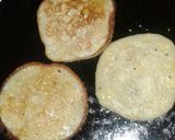 A picture of step 3 of Eggless Banana Pancake.