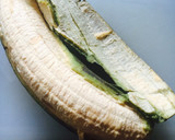 Foto del paso 1 de la receta: Arañitas de Plátano Macho