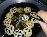 Foto langkah ke 9 dari resep 139. Lamtari / Kembang Goyang.