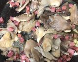 Foto del paso 2 de la receta 76. Callos con setas y garbanzos (principal carne)