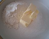 Ciasto ze śliwkami na maślance krok przepisu 1 zdjęcie