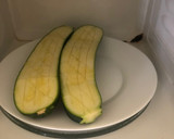 Foto del paso 3 de la receta: Calabacín relleno con queso de cabra