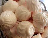 Une image de l'étape 4 de Meringues aux fraises des bois.
