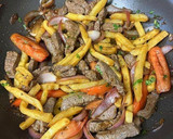 Foto del paso 6 de la receta: Lomo saltado