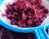A picture of step 2 of HIBISCUS JUICE😋.