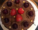 A picture of step 7 of Chocolate cake with chocolate fresh cream.