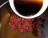 Foto langkah ke 8 dari resep Korean chicken wings with onion sauce and gochujang.