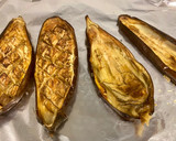 Foto del paso 1 de la receta: Berenjenas rellenas de atún a la siciliana