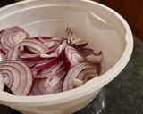 Rántott csirkemáj majonézes burgonyasalátával recept fázis 4 fotója