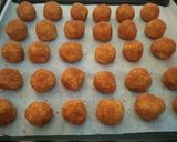 Foto langkah ke 4 dari resep Palm Cheese Cookies.
